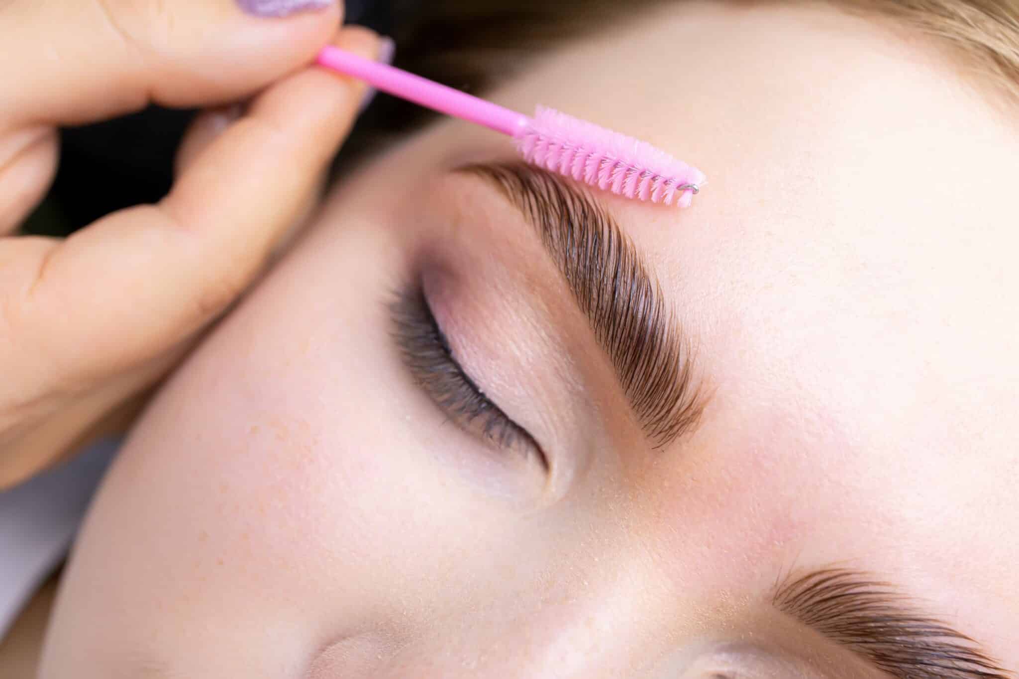 wearable-brow-trends-in-2023-the-lash-lounge